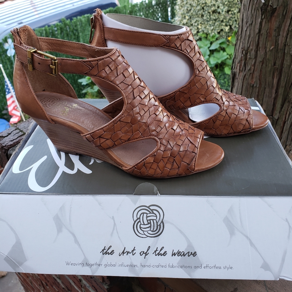 Elliott Lucca Shoes